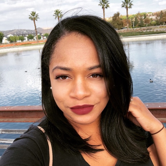 Meet your Posher, Brittani - Picture 1 of 1